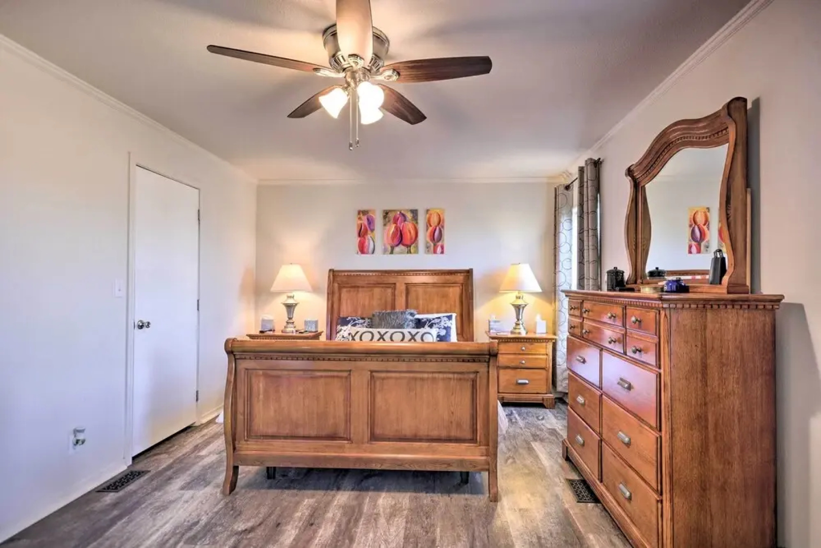 Peaceful Portales Escape w/ Patio & Grill!