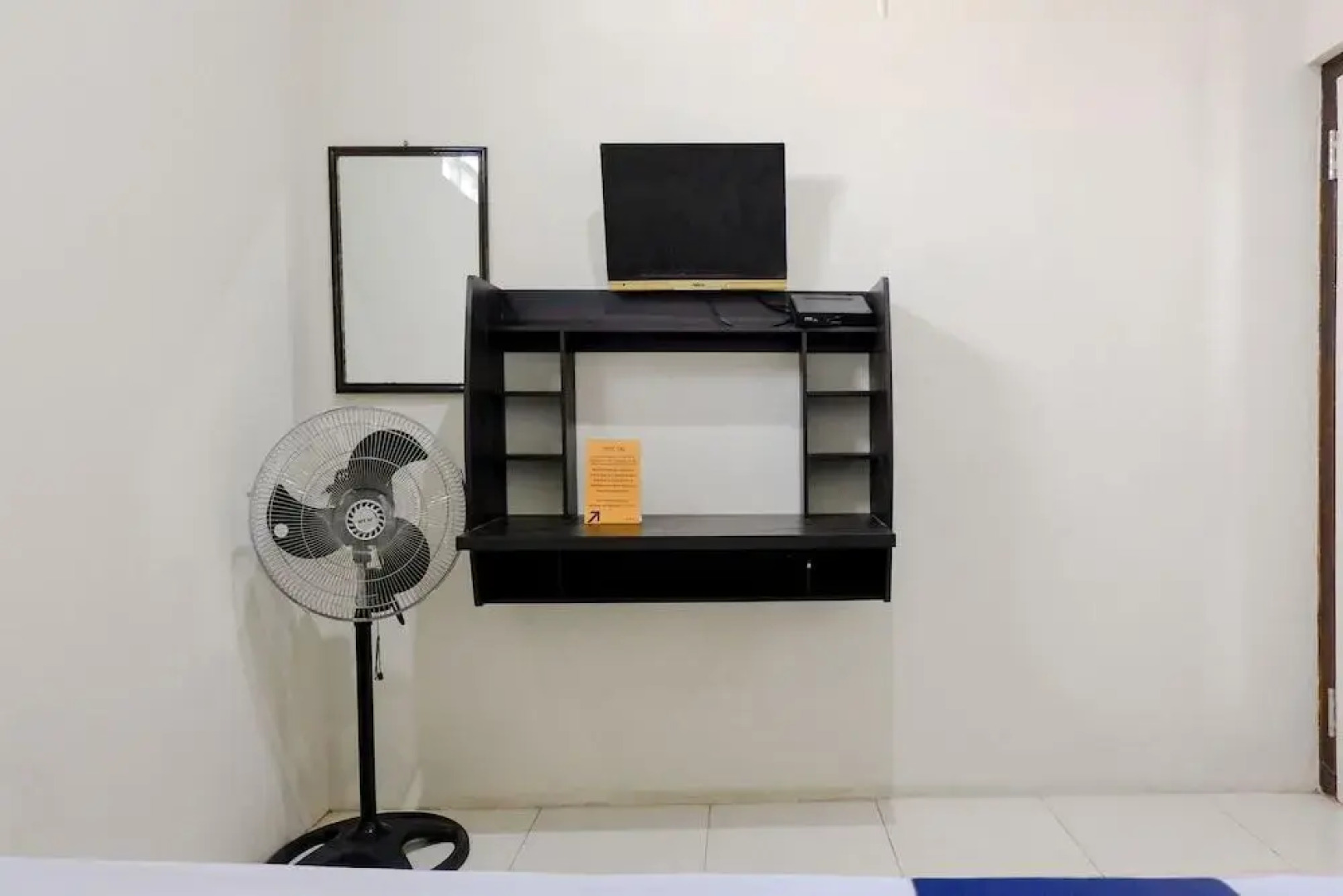 Gatsu Kost by OYO Rooms