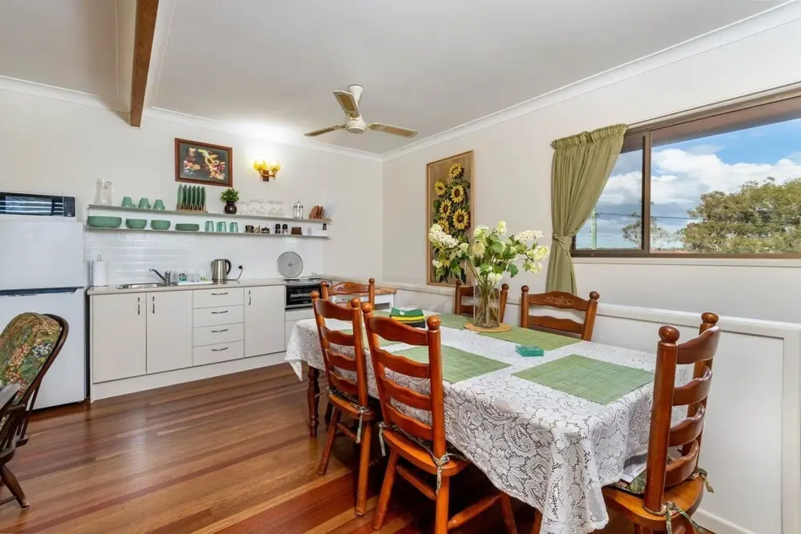 Spoil yourself with the perfect position of this first floor Unit
