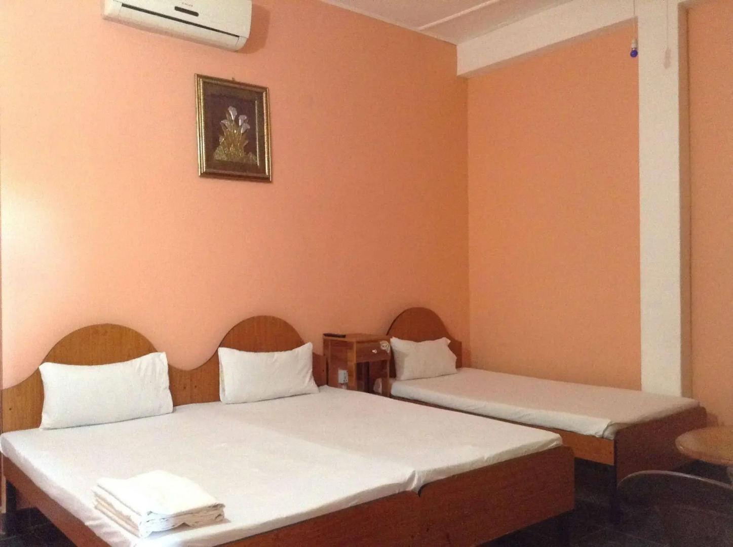 Sunshine Hotel & Hall