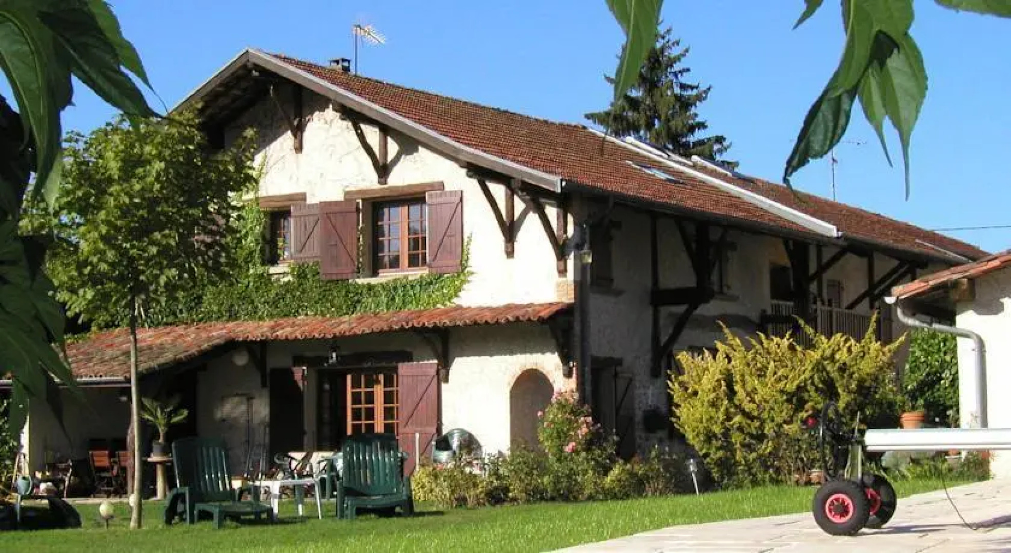 Chambres d’Hôtes et Chalets Gîtes La Croisée des Chemins