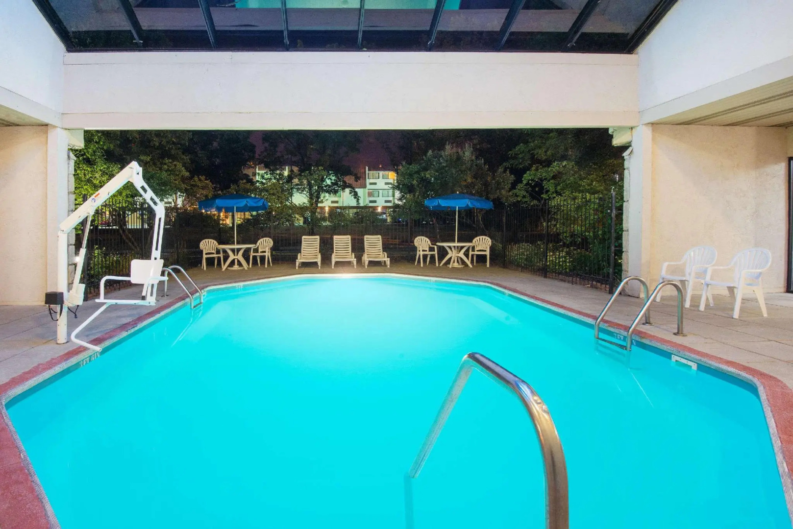 Quality Inn Cleveland Airport