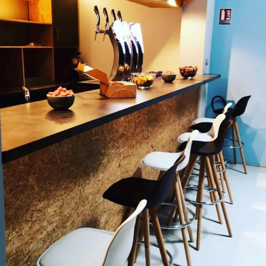 Share And Cheers Hostel