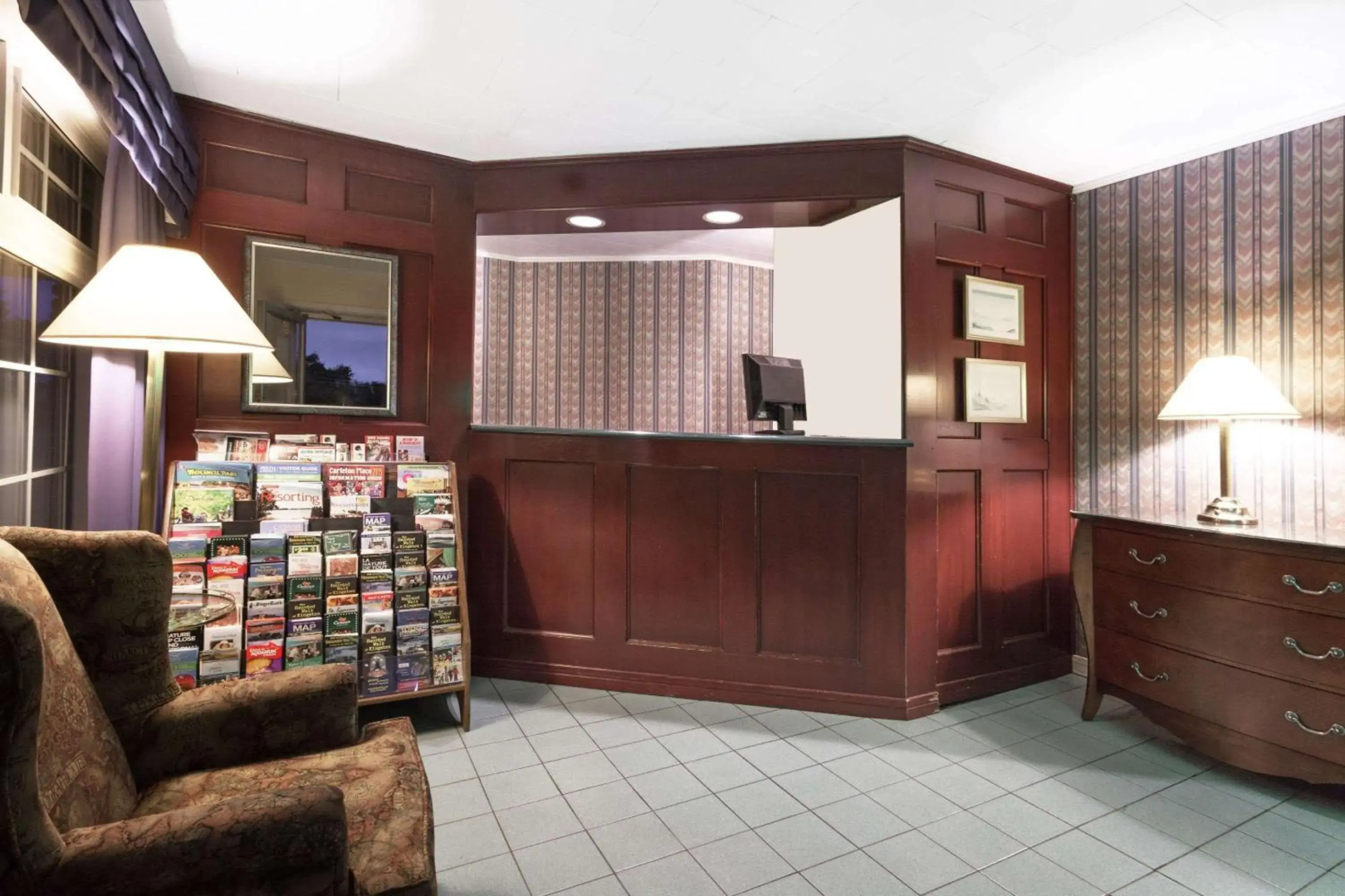 Knights Inn - Kingston ON