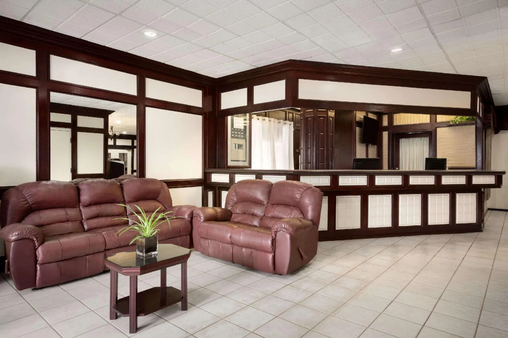 Travelodge by Wyndham Whitecourt