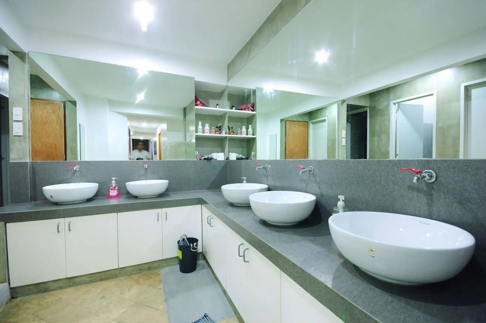 MNL Boutique Hostel Makati