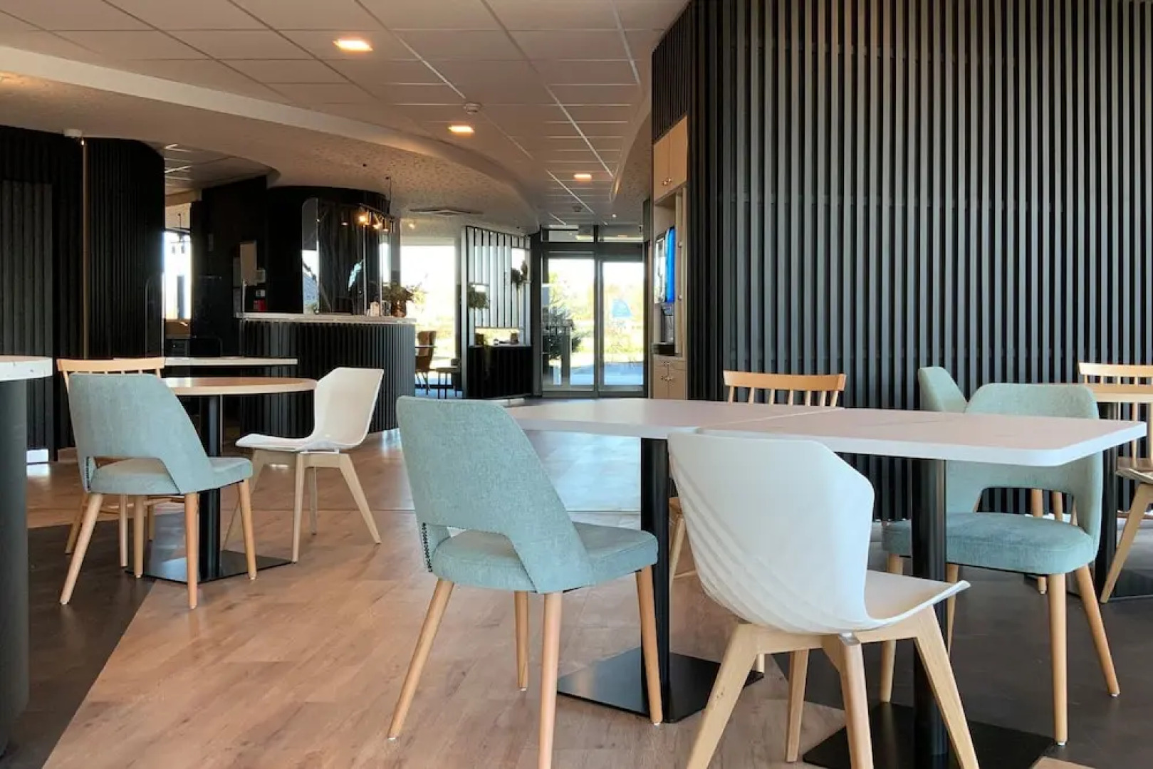 Hôtel AKENA TROYES - La Chapelle-Saint-Luc