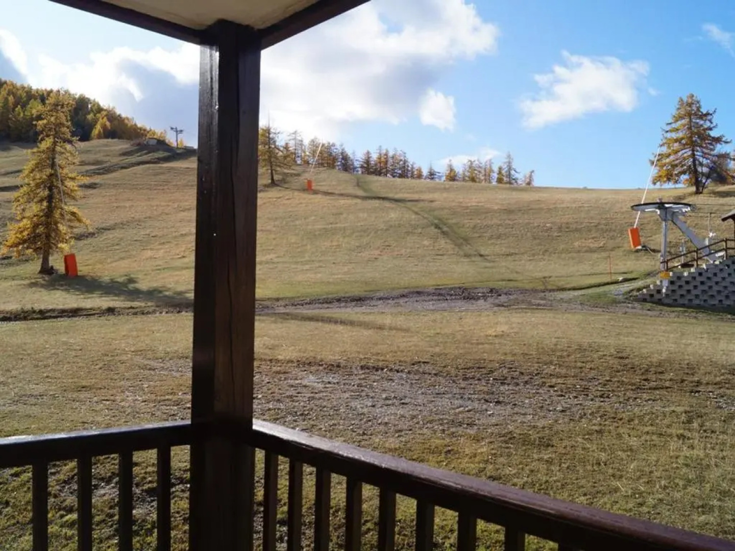 Appartement Enchastrayes, 1 pièce, 4 personnes - FR-1-165A-22