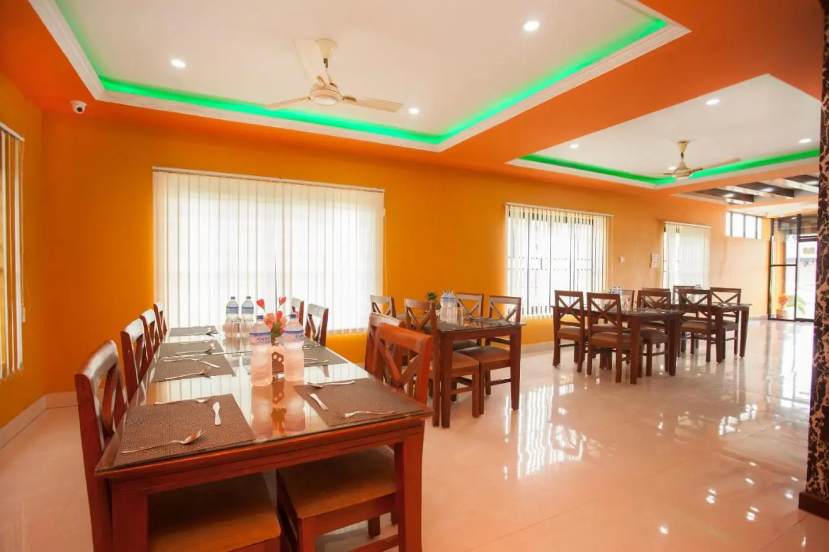 Hotel The Holy Birth By OYO Rooms