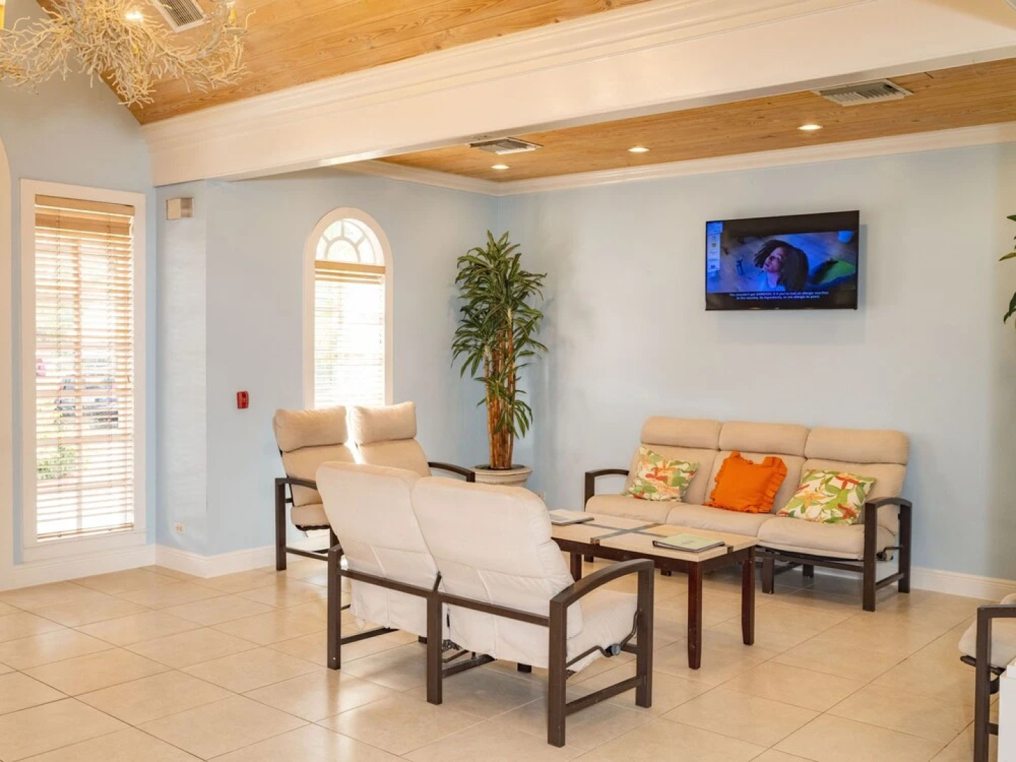 Deluxe Ocean View Villas - Just Steps From White Sand Beaches