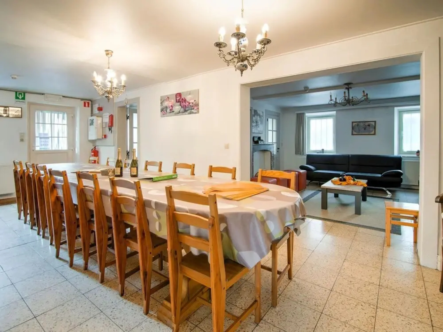 A Charming And Comfortable Renovated House with Garden And a Large Terrace