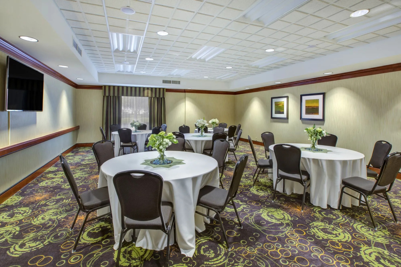 Holiday Inn Express & Suites Fort Wayne by IHG