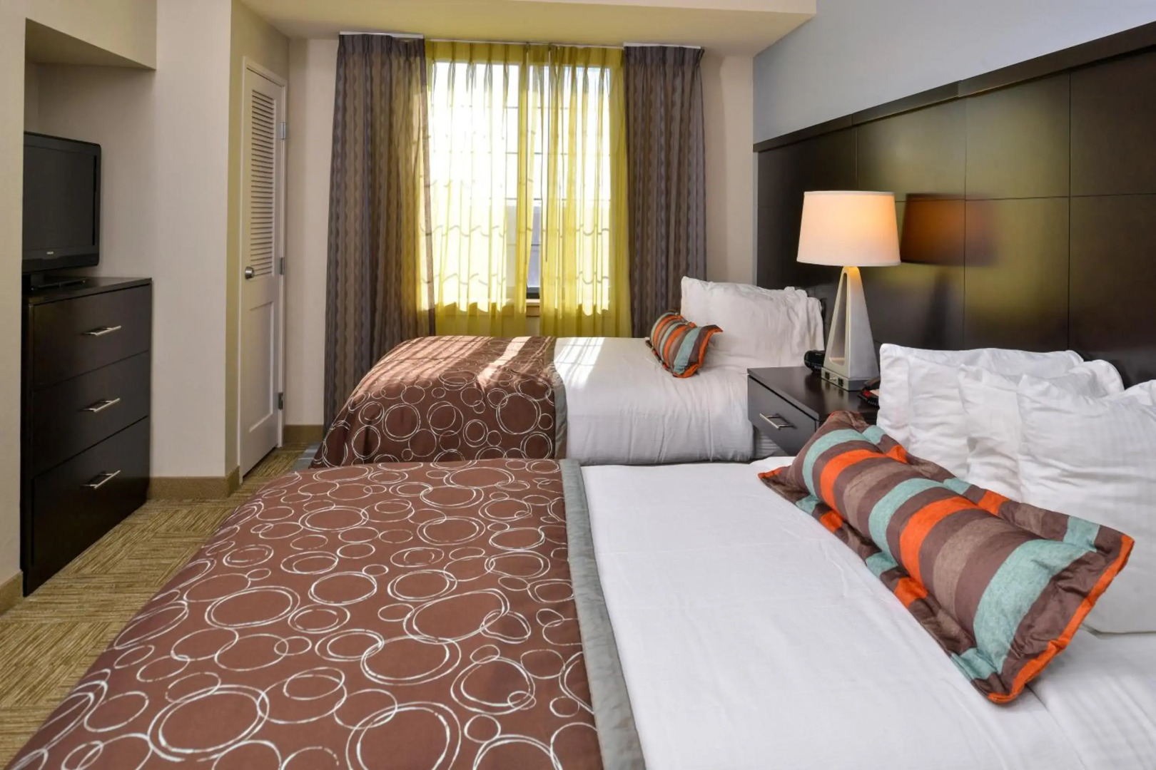 Staybridge Suites Stone Oak by IHG