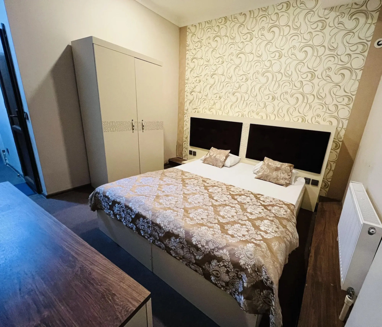 Отель A&H Baku Center Inn