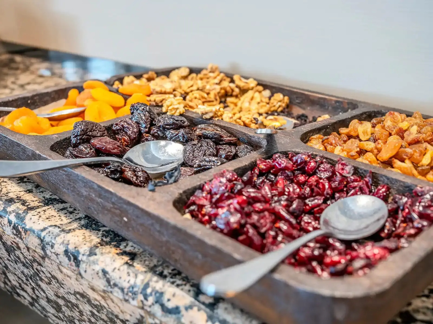 Dionysos Hotel & Suites