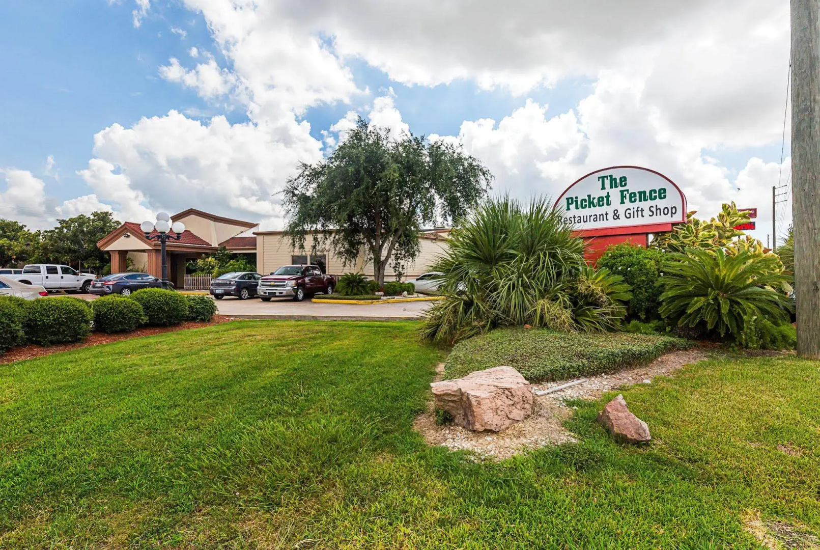 Clarion Pointe Lake Jackson - Clute