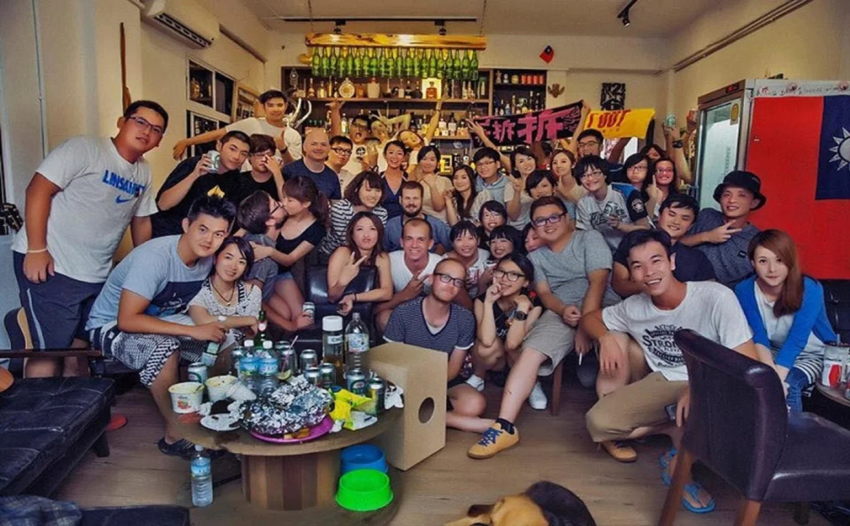 Journey Hostel & Bar