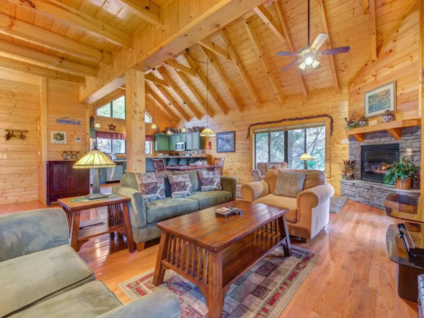 Mountain Magic, 3 Bedroom, Pool, Hot Tub, Game Room, Fireplace, Sleeps 9