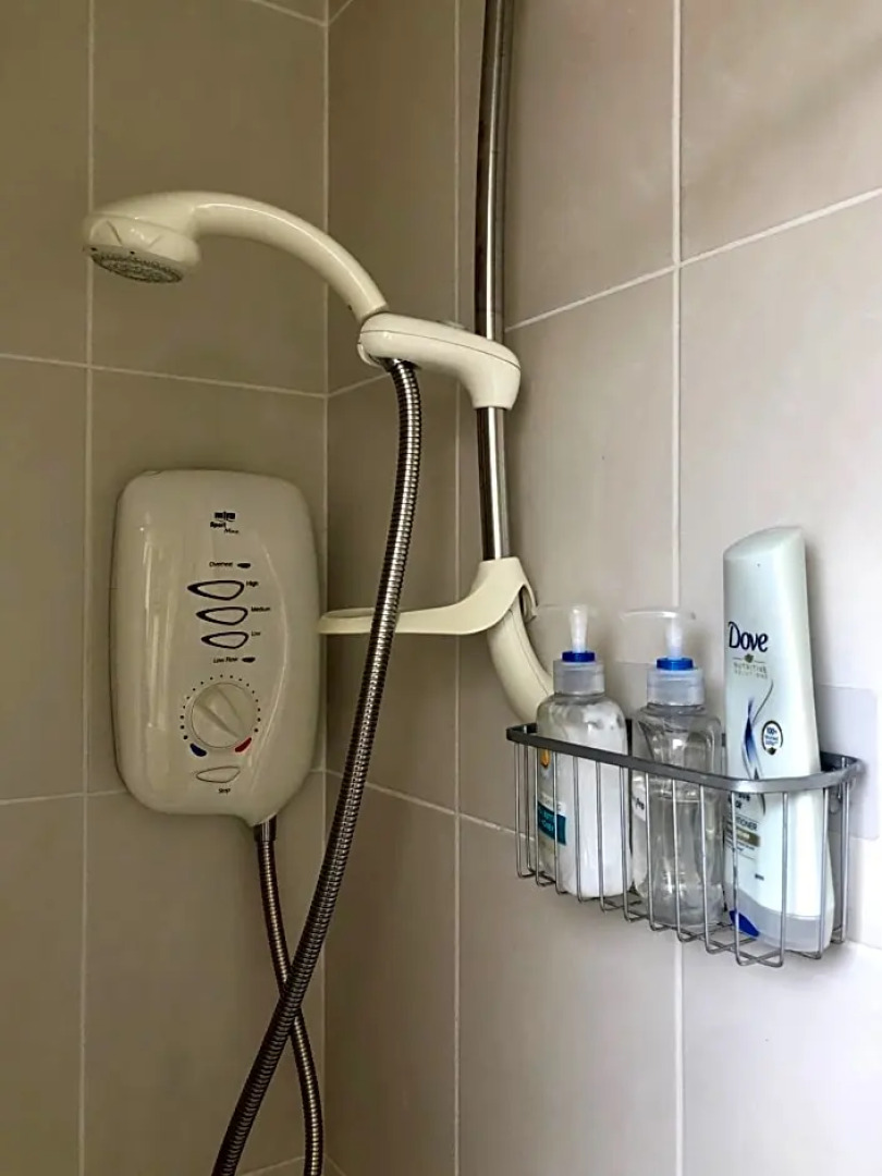 Streamside B and B with Parking