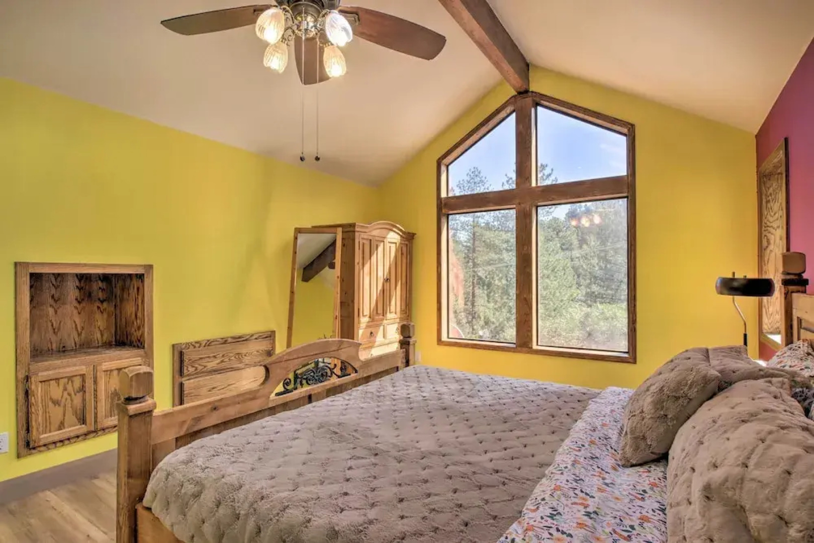 Pine Mountain Club Getaway w/ Foosball Table!