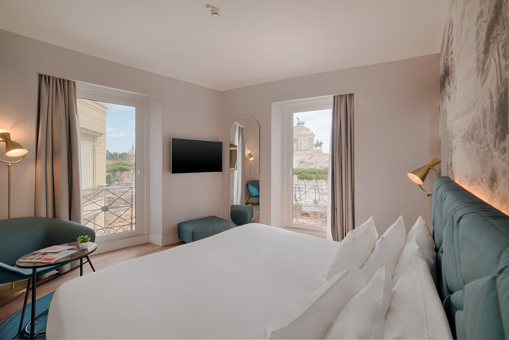 Отель NH Collection Roma Fori Imperiali