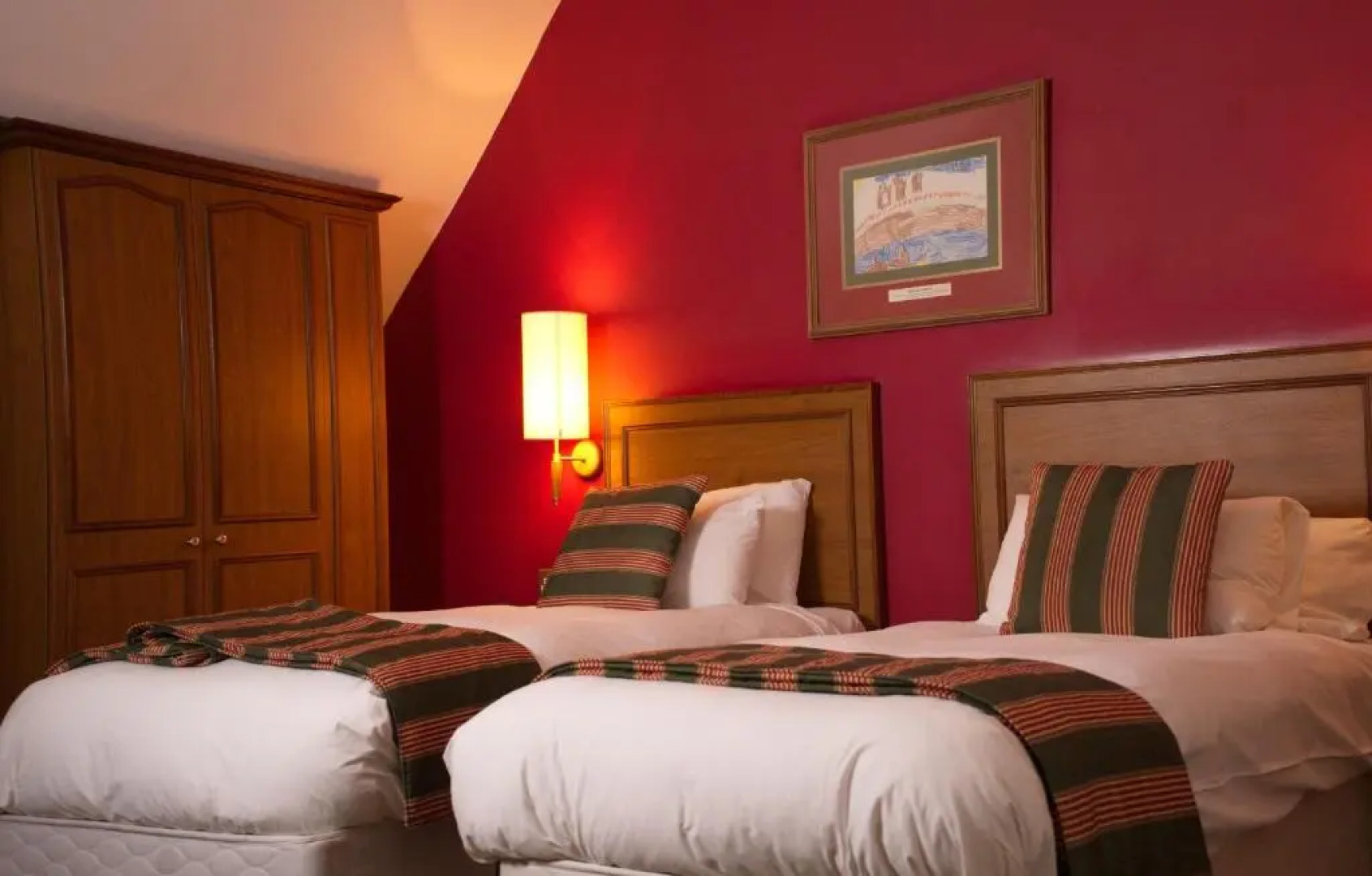 The Catherine Wheel Wetherspoon Hotel