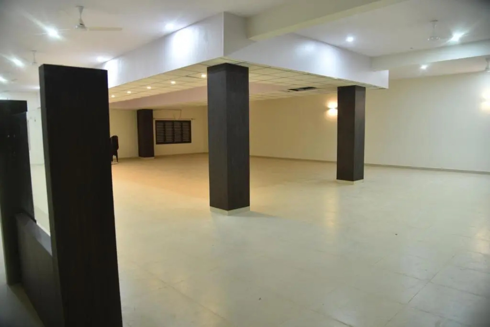 Kings Residency - Boutique Hotel