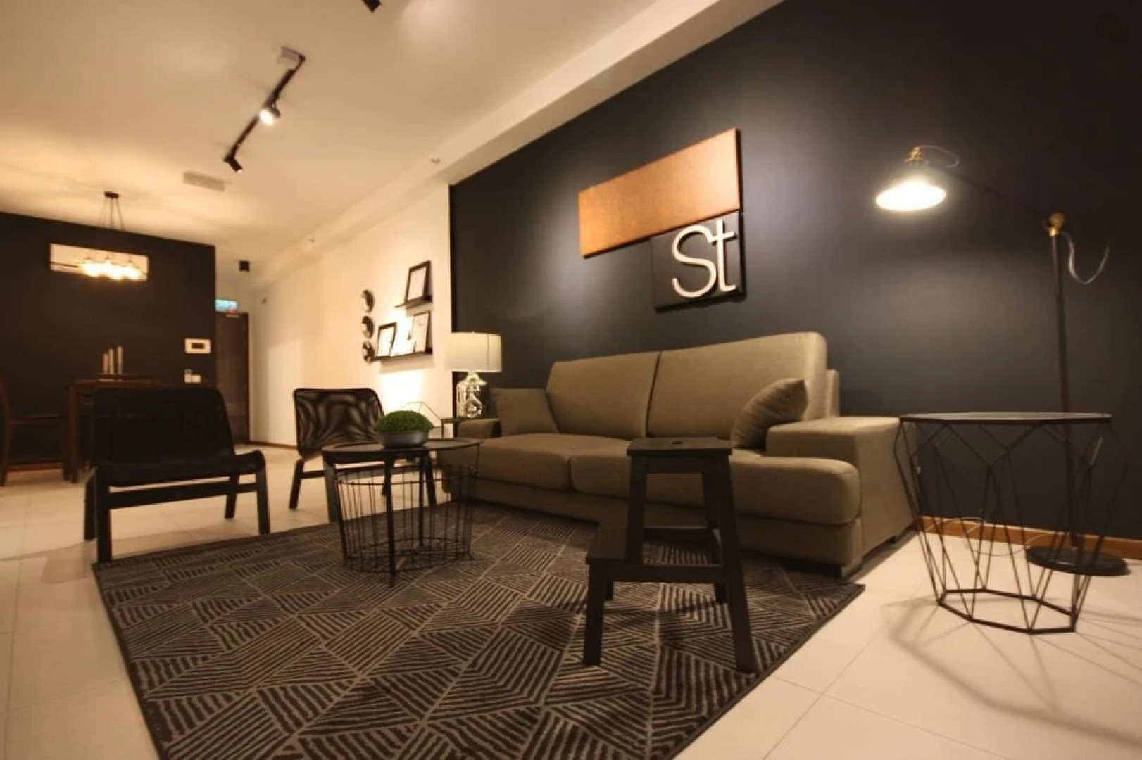 3BR Seaview Suite Gurney Drive