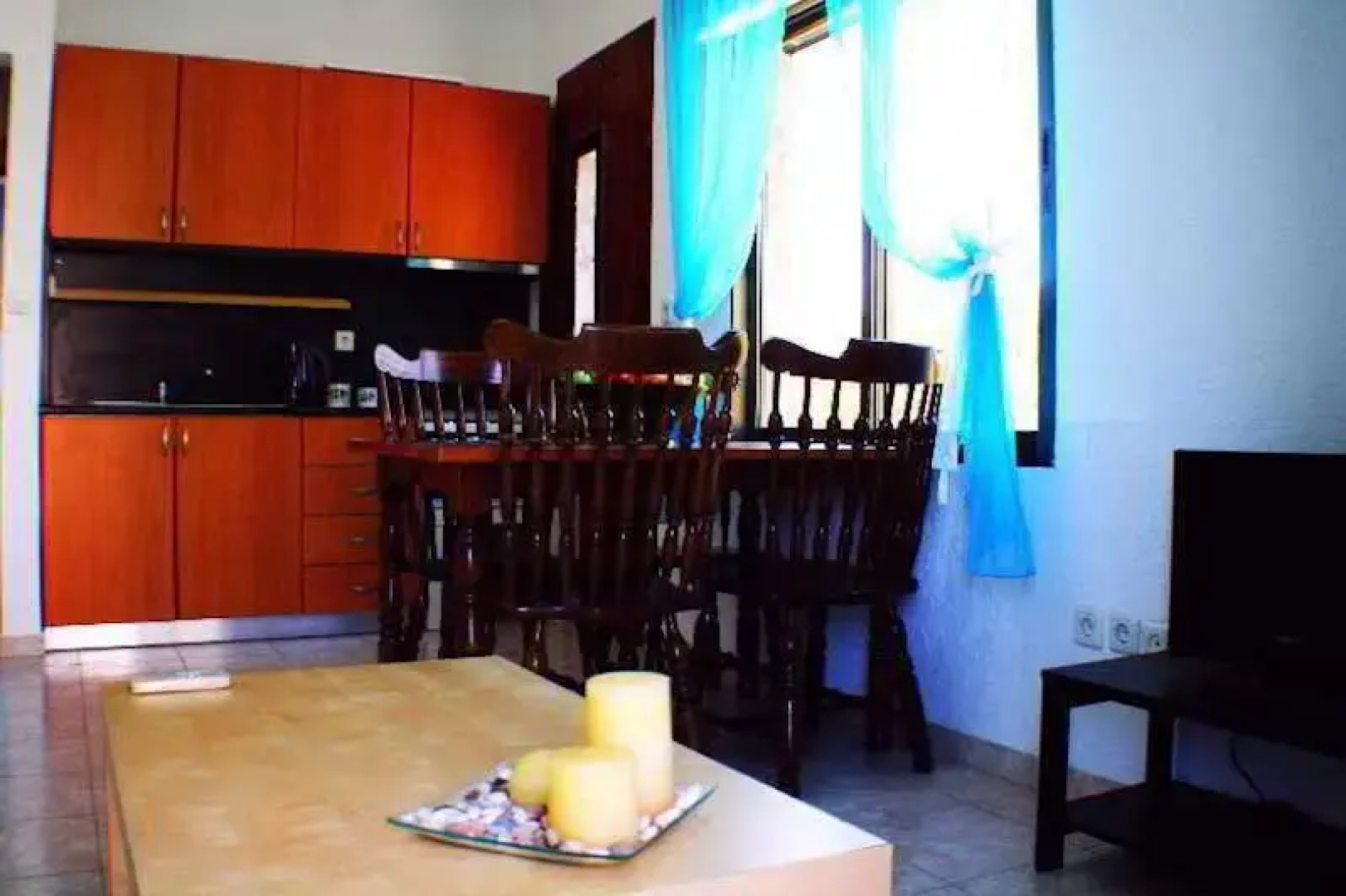 Salonikiou Beach Deluxe Apartments