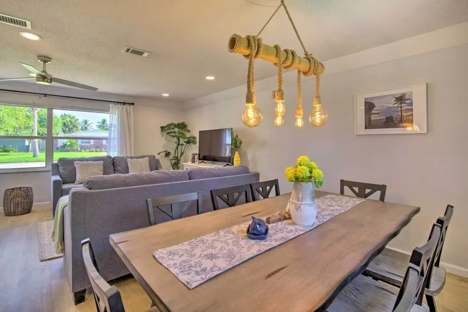 Quiet Satellite Beach Home w/ Lanai, Walk to Beach