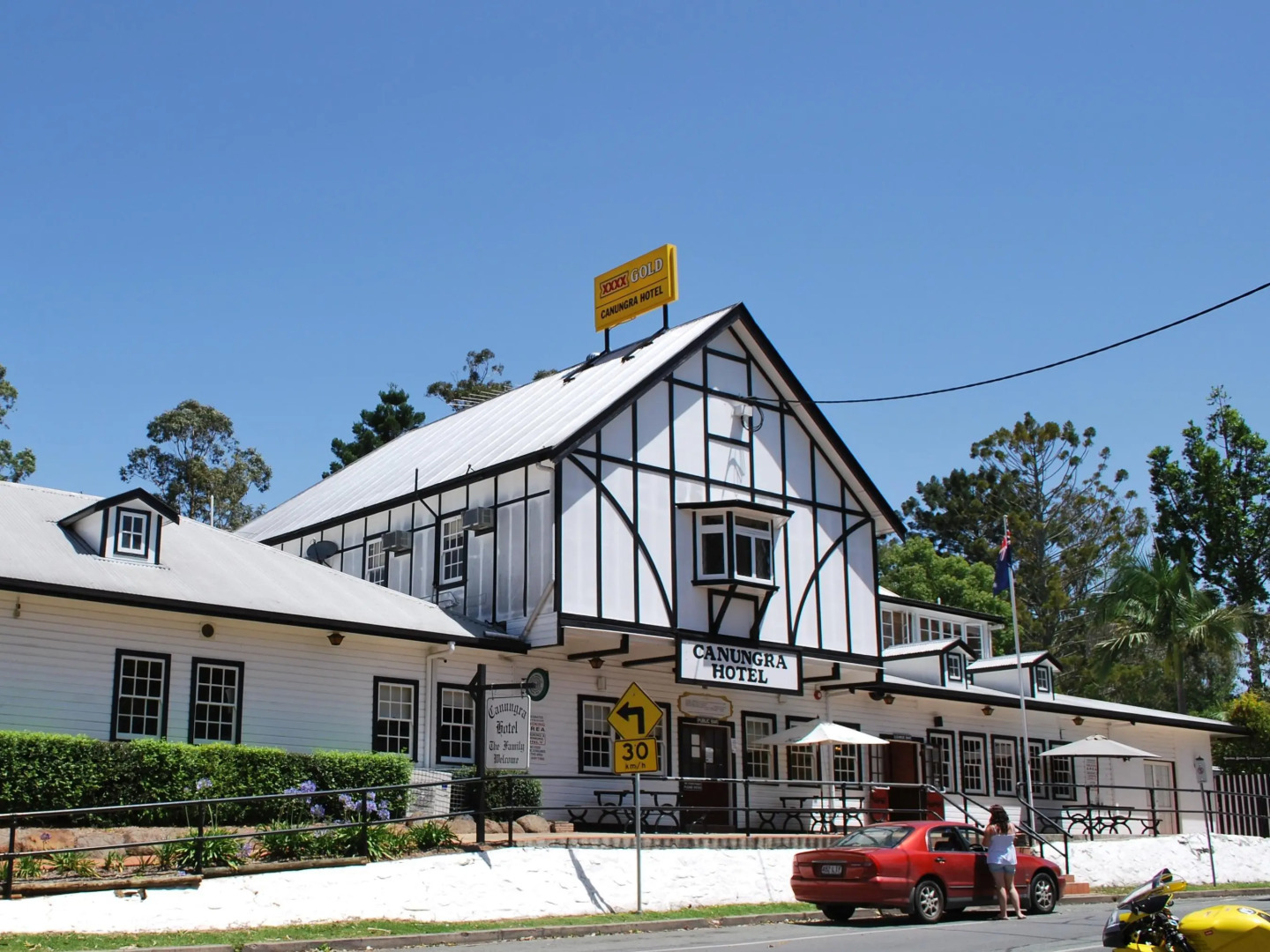 Canungra Hotel