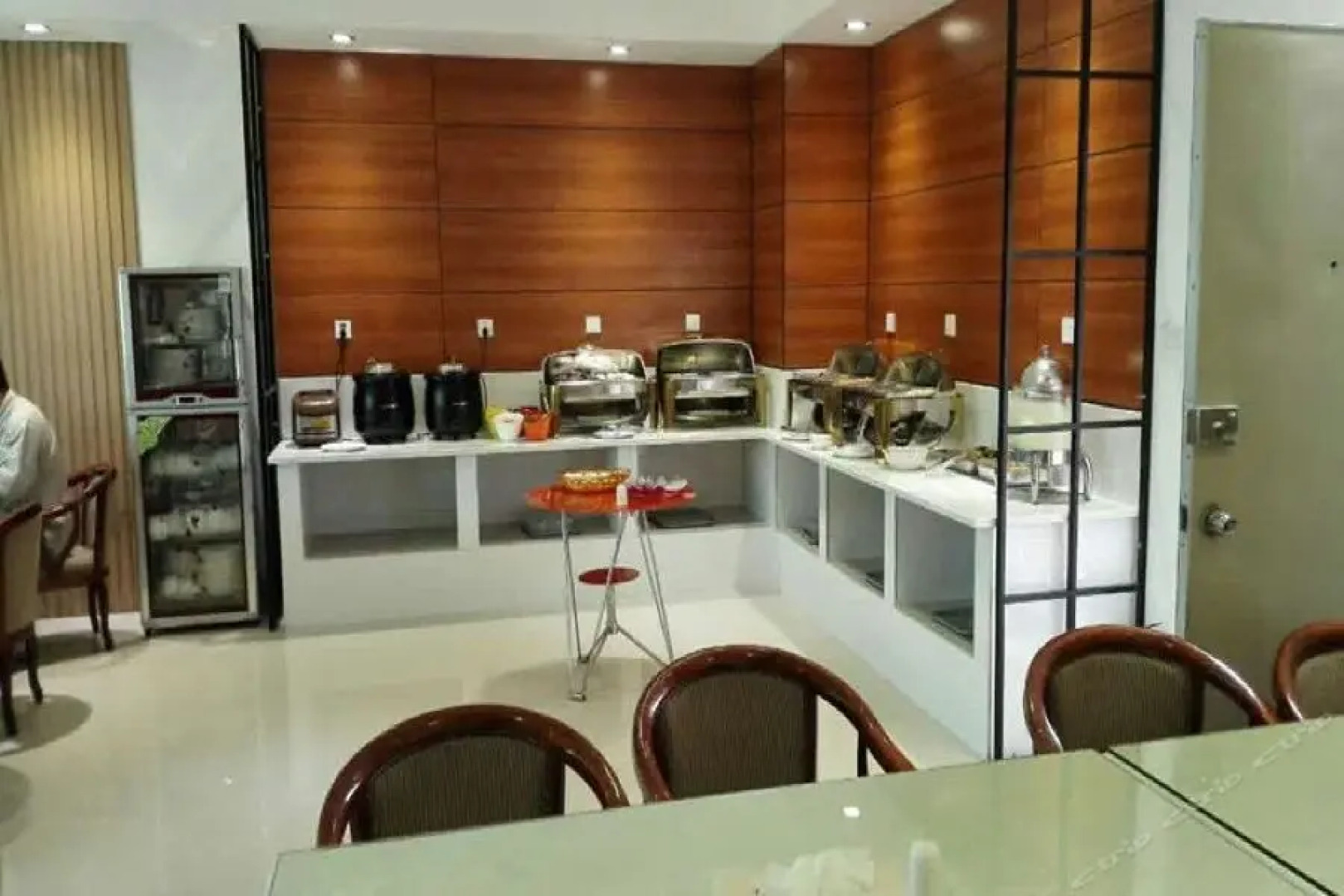 8 Inns Zhanjiang Haitian Branch