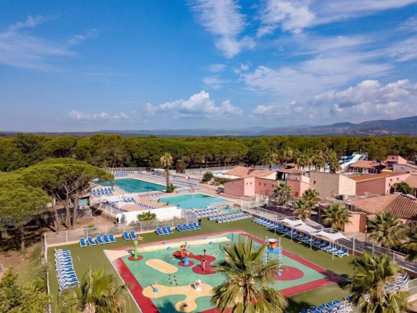 Parc Saint James Oasis Village