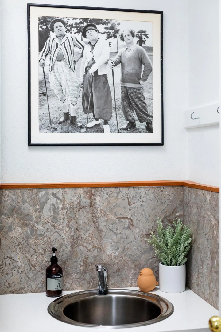 Montipora Unit 3 - In the heart of Airlie, wi-fi and Netflix