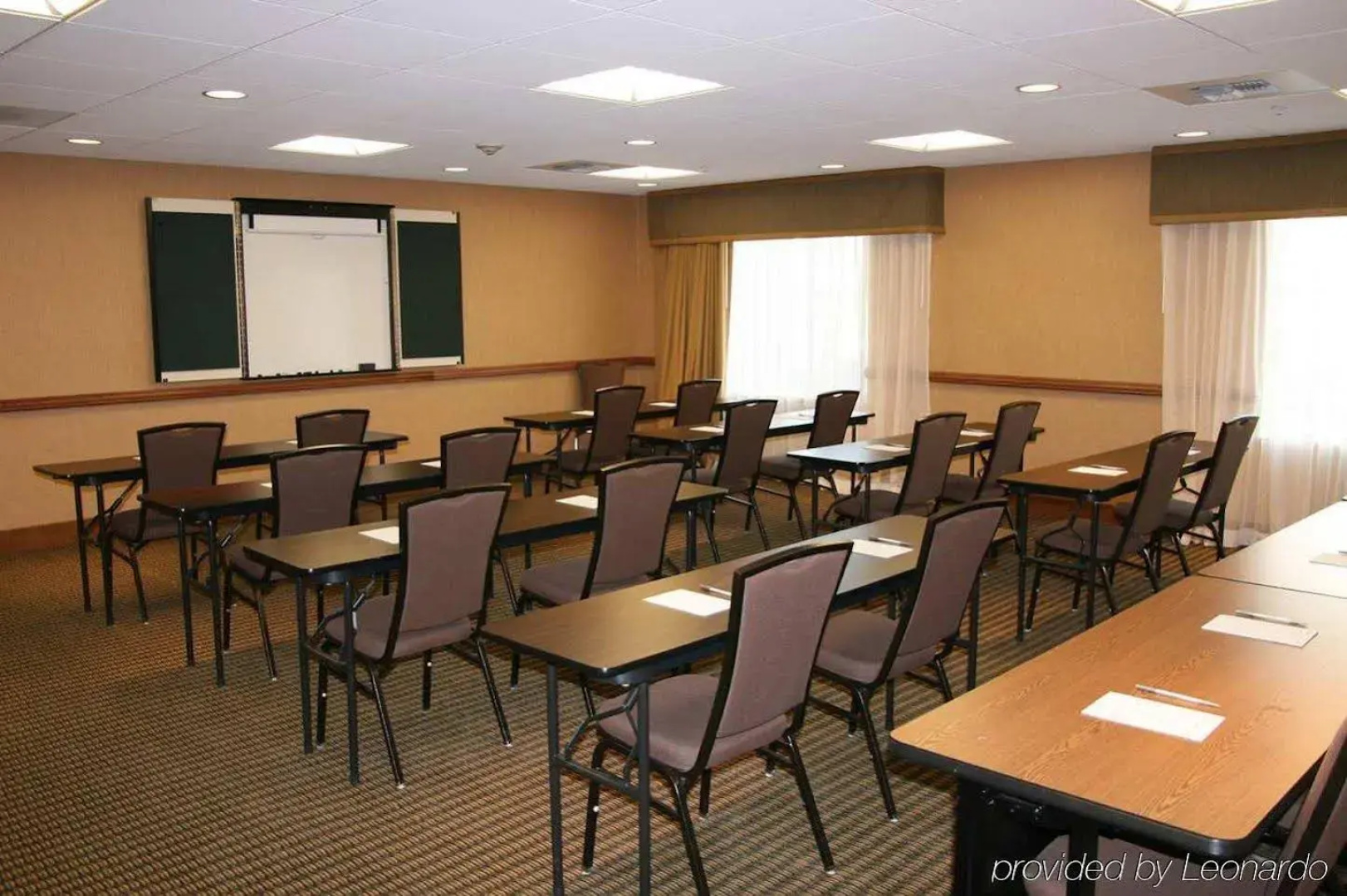 Hampton Inn & Suites Bakersfield North-Airport