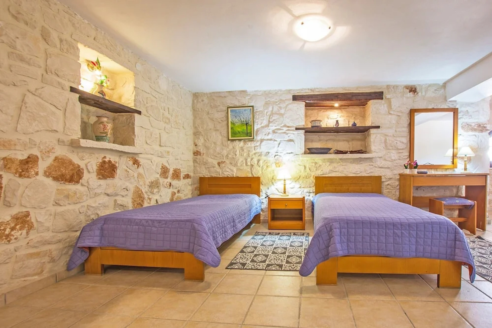 The Vivian - Luxury Stone Villa