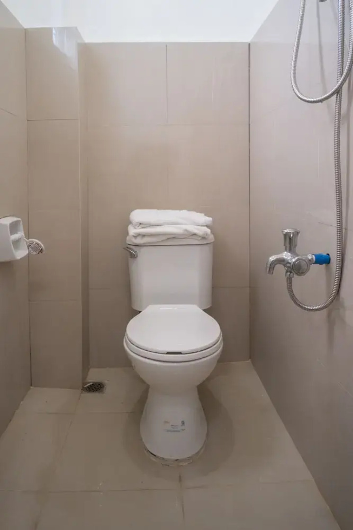 OYO 615 Cvp Hotel (Vaccinated Staff)