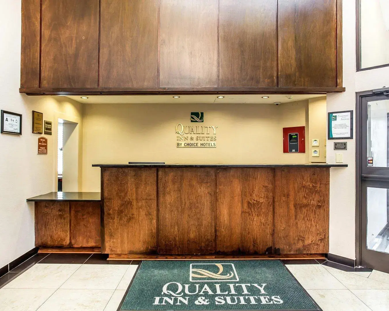 Quality Inn & Suites Coliseum