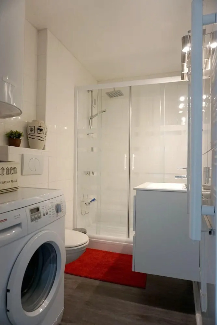 Apartment with One Bedroom in Guidel, with Wonderful Sea View, Shared Pool, Furnished Balcony - 100 M From the Beach