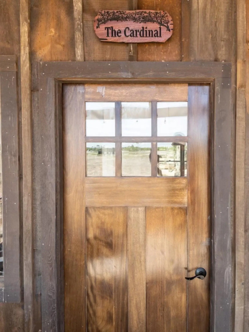 The Cardinal Cabin 15MIN to Magnolia & Baylor