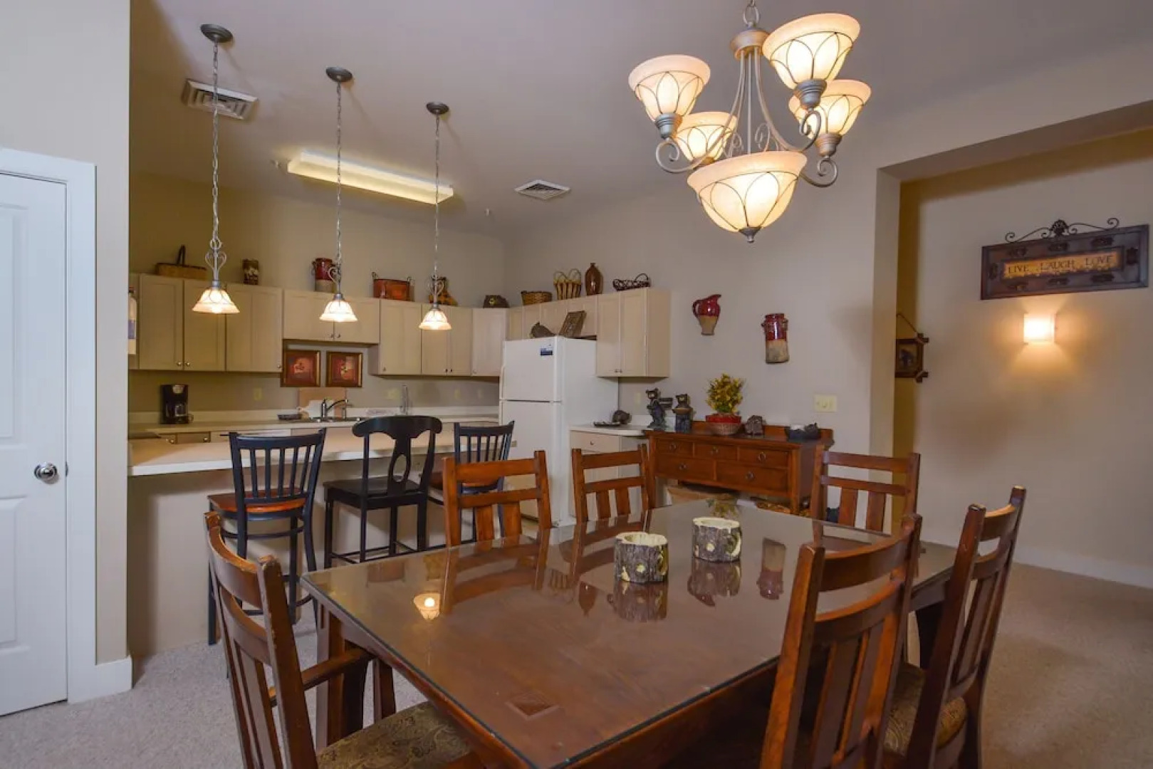 Four Seasons 4 Bedroom Apartment