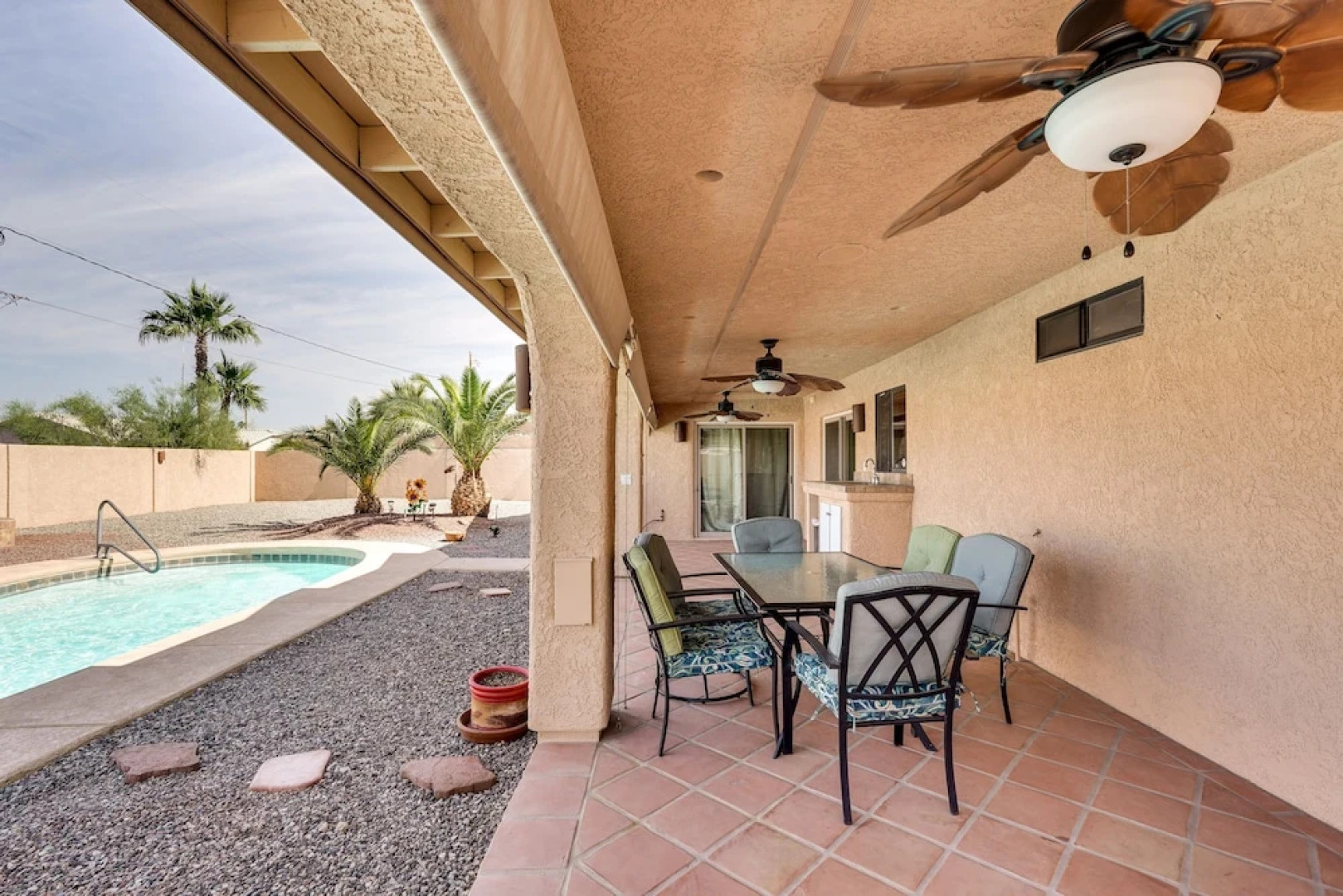 Pet-friendly Lake Havasu City Home: Walk to Beach!