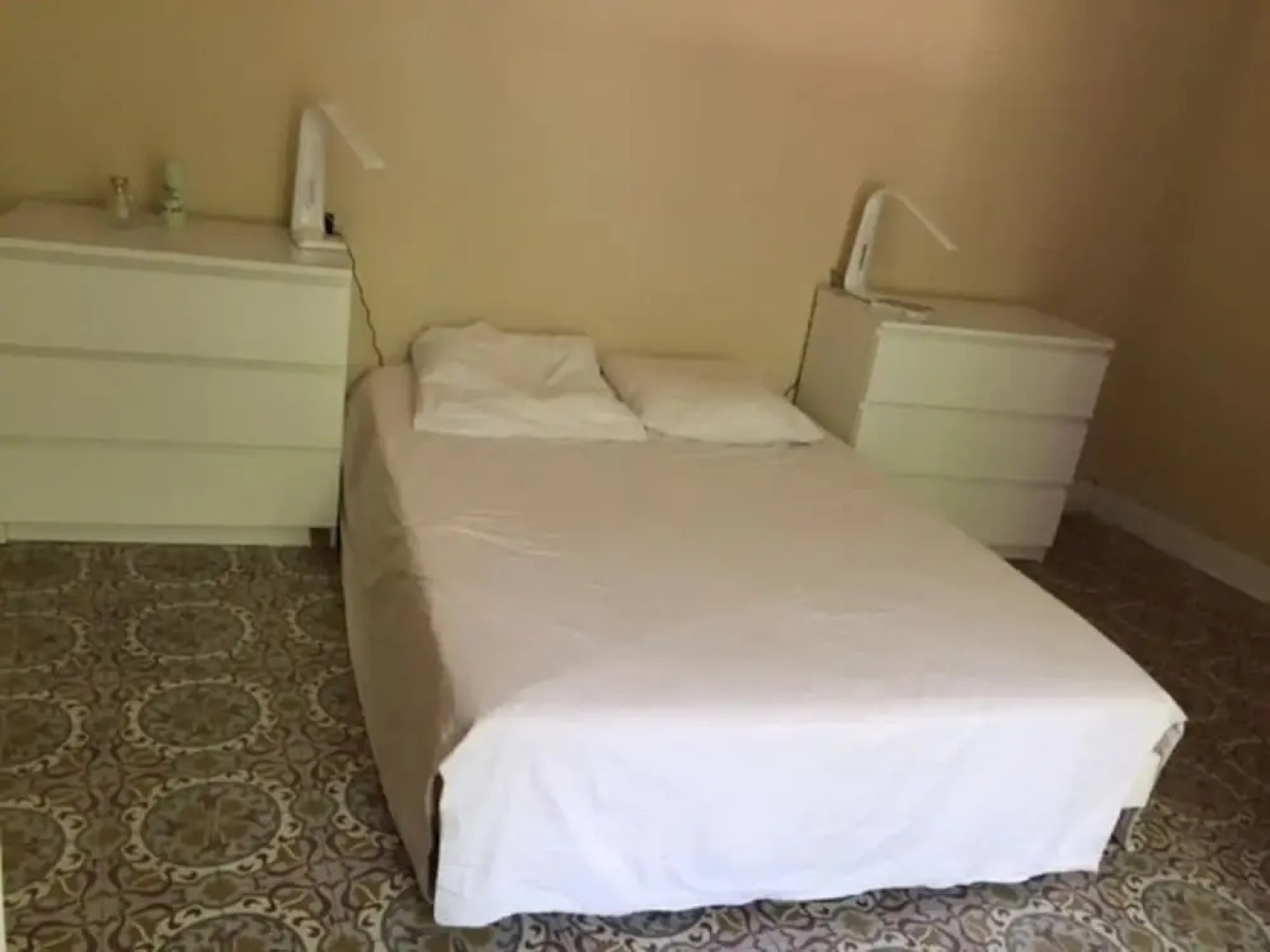 Serene Holiday Home in Domazan With Private Swimming Pool