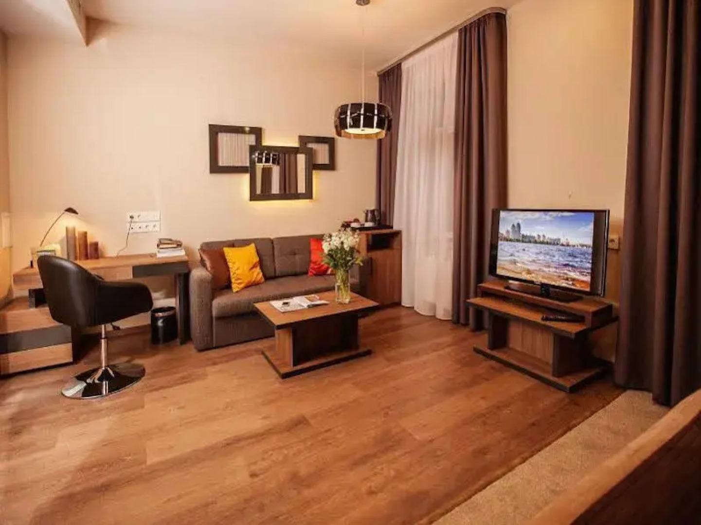 Отель Senator Maidan