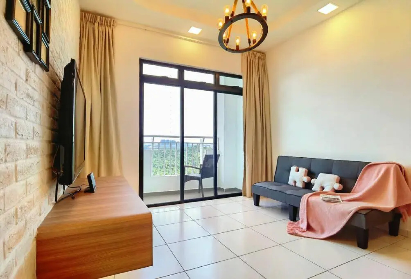 2112 Modern Industrial Style Home 100mbps By STAY