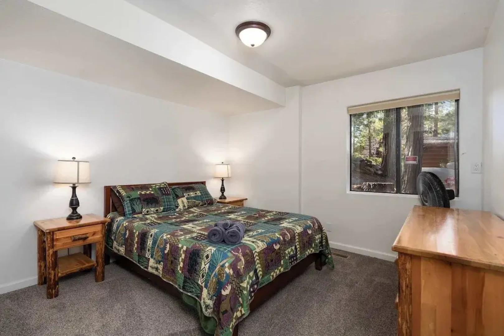 Yosemite Aviary and Quail Within Yosemite - 2 Separate Units, Up To 14 Guests!