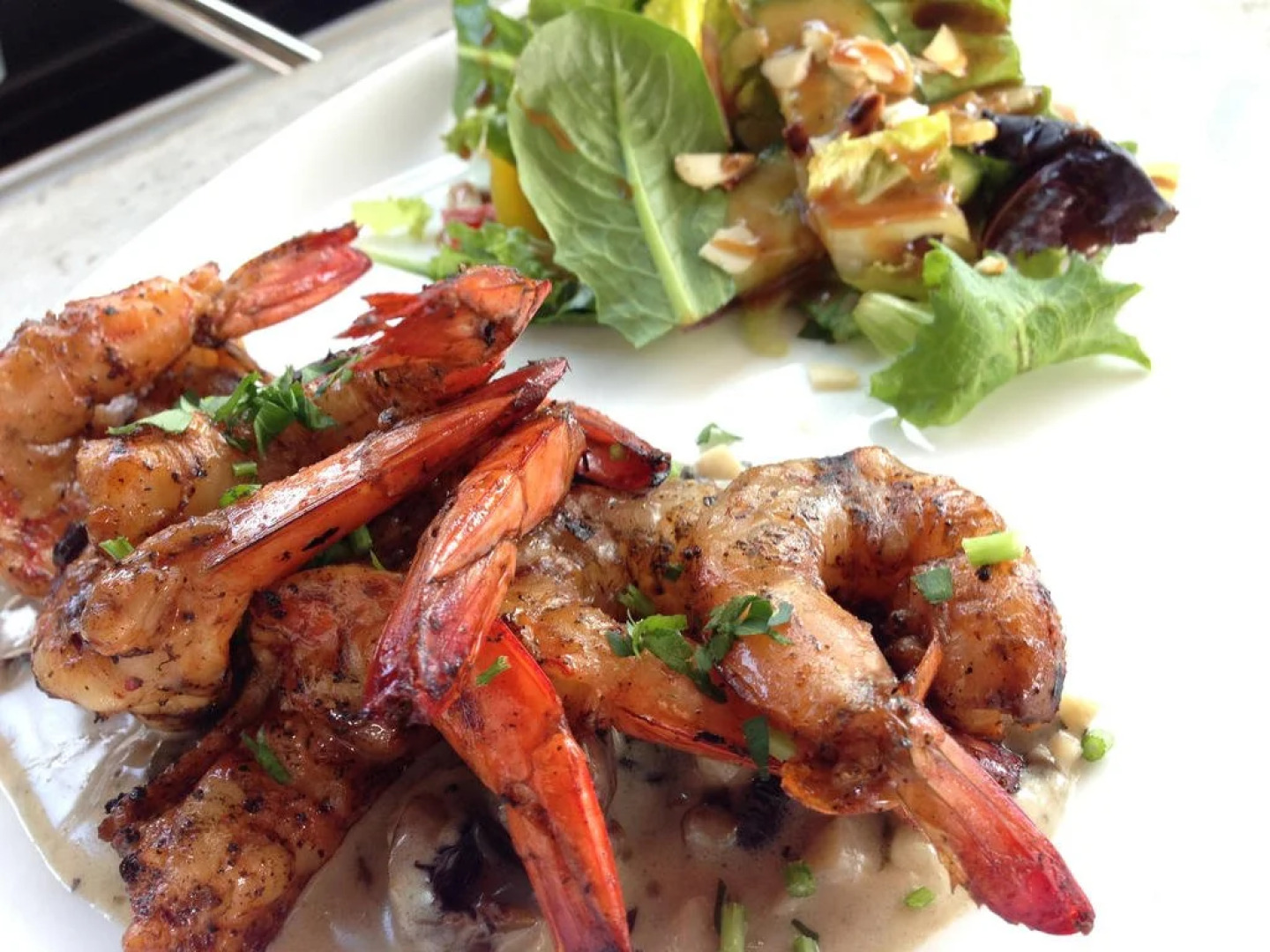 Vidasoul Hotel and Crossroads Country Club Restaurant