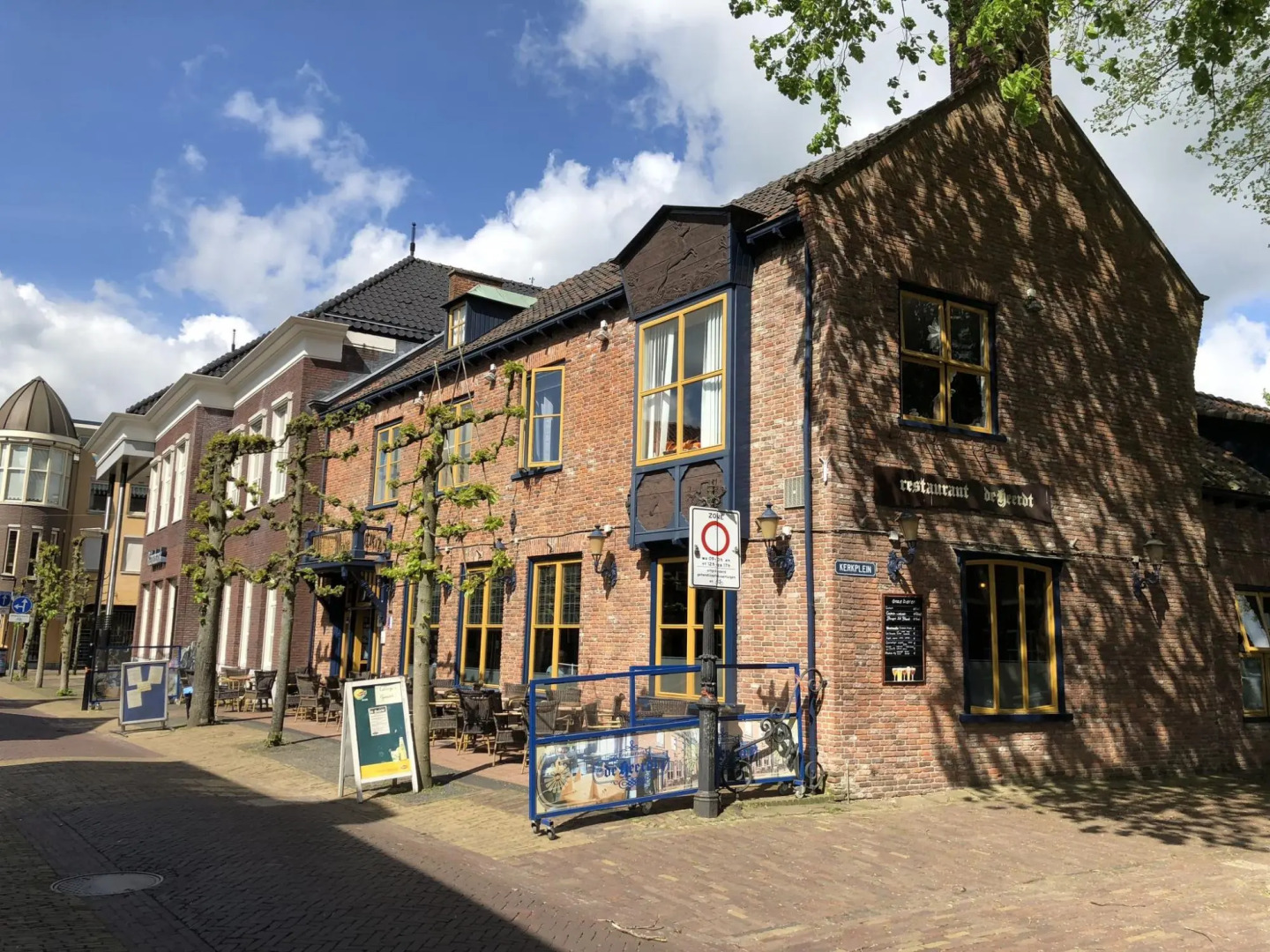 Chalet With Private Garden and Terraces