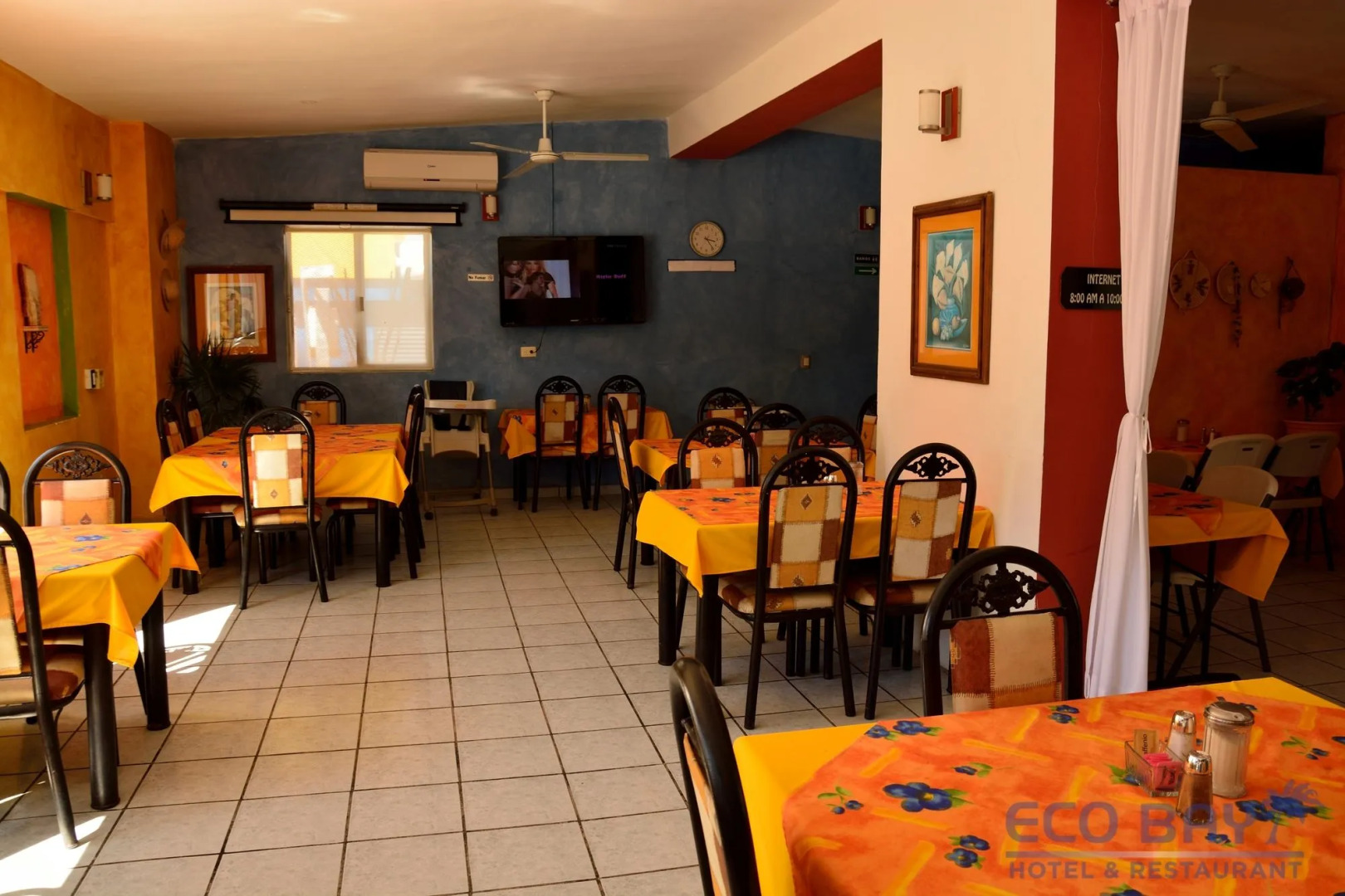 Eco Bay Hotel y Restaurant