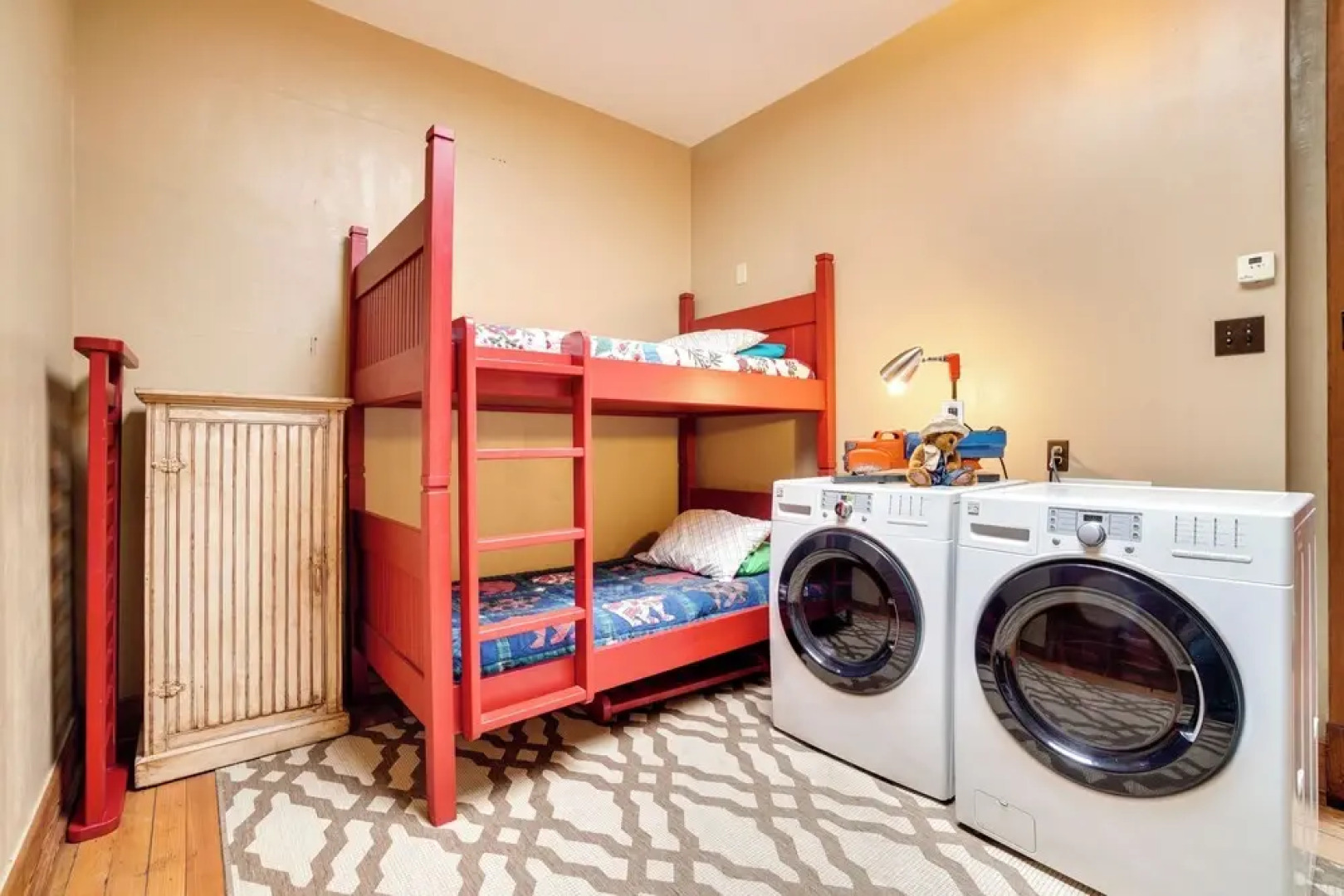 Historic Laramie Apt: Walk to Shops & Restaurants